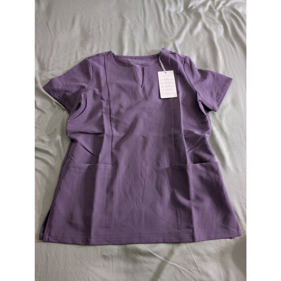 Mandala Women's  5 Pocket Notch Neck Top and Jogger Set Dewberry- Size S - Picture 1 of 8